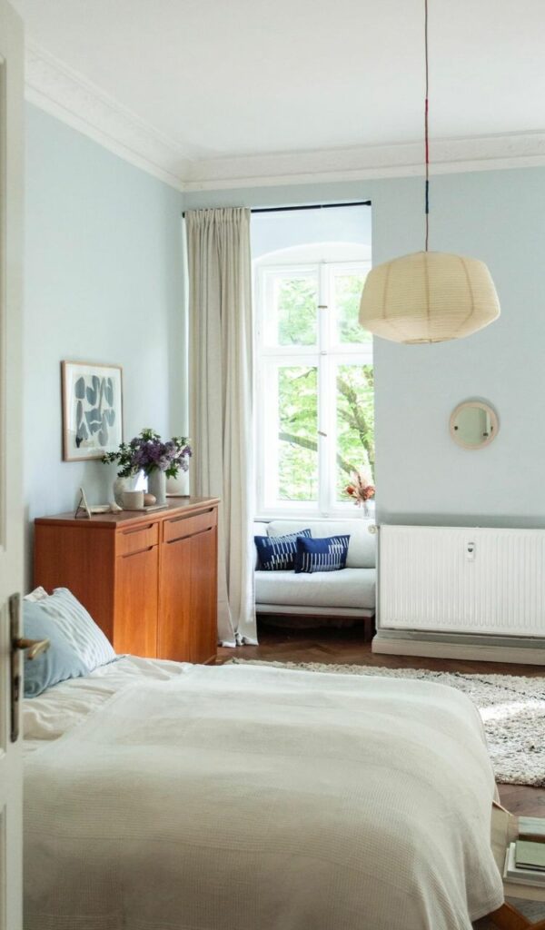 Un appartamento d'epoca tra dettagli vintage e stile scandinavo