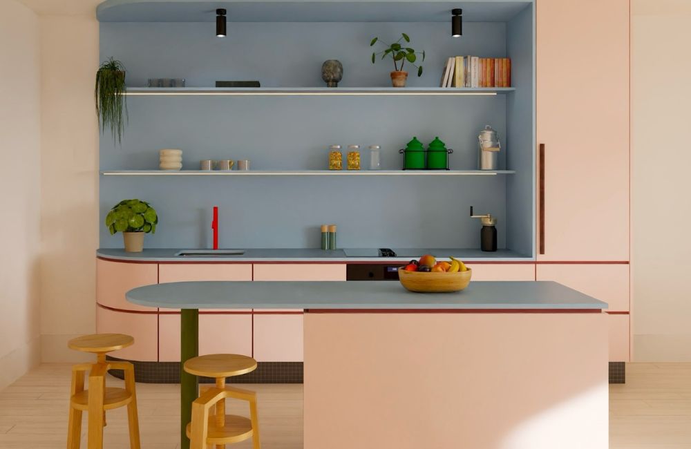 Una cucina bicolor che punta sul raffinato accostamento di due colori pastello