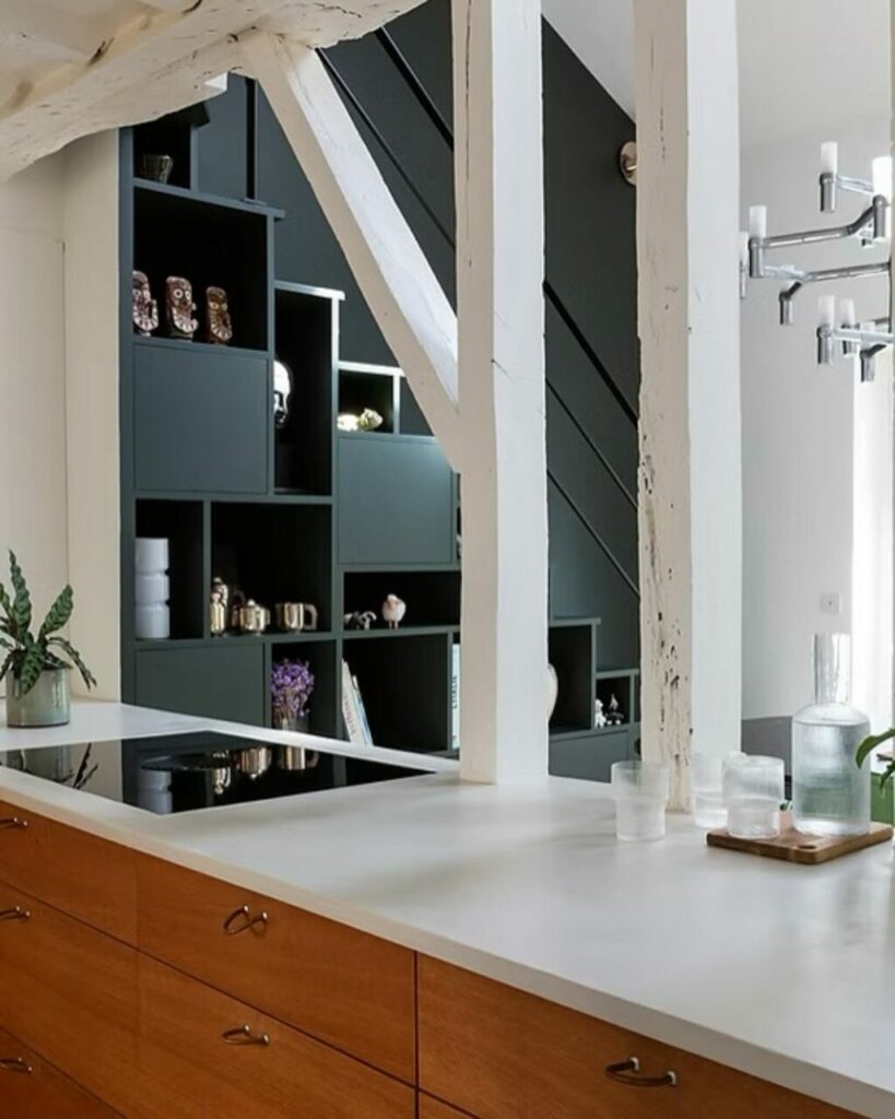 Una cucina aperta ma non troppo: 5 idee per un vitale spazio a vista con riserva