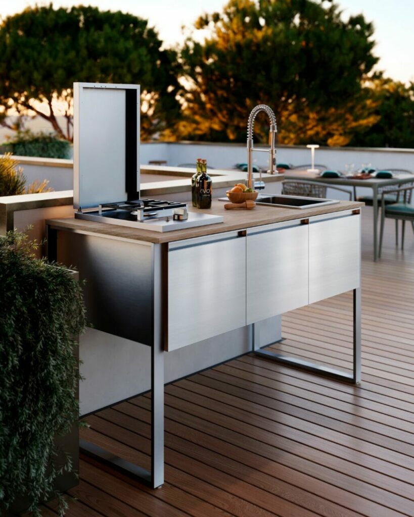 Cucine outdoor e BBQ ultra versatili per una estate che profuma di pranzi all’aperto