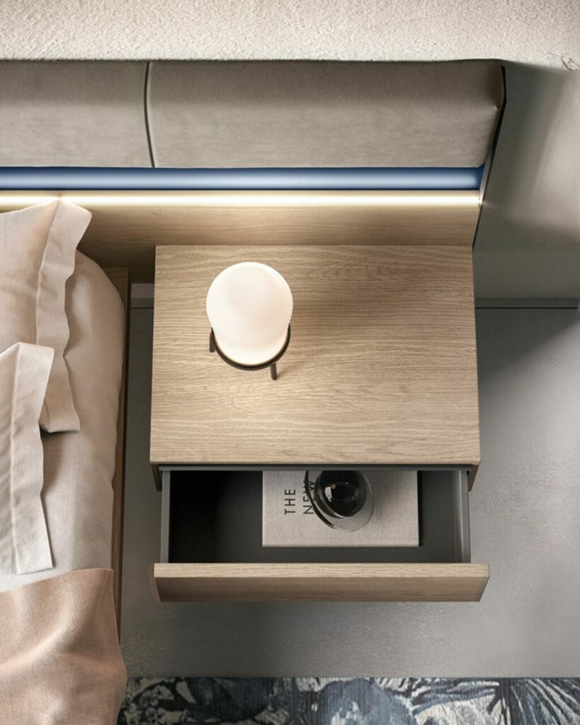 Testate a parete e mobili modulari di alta qualità per abitare la camera 24 ore al giorno