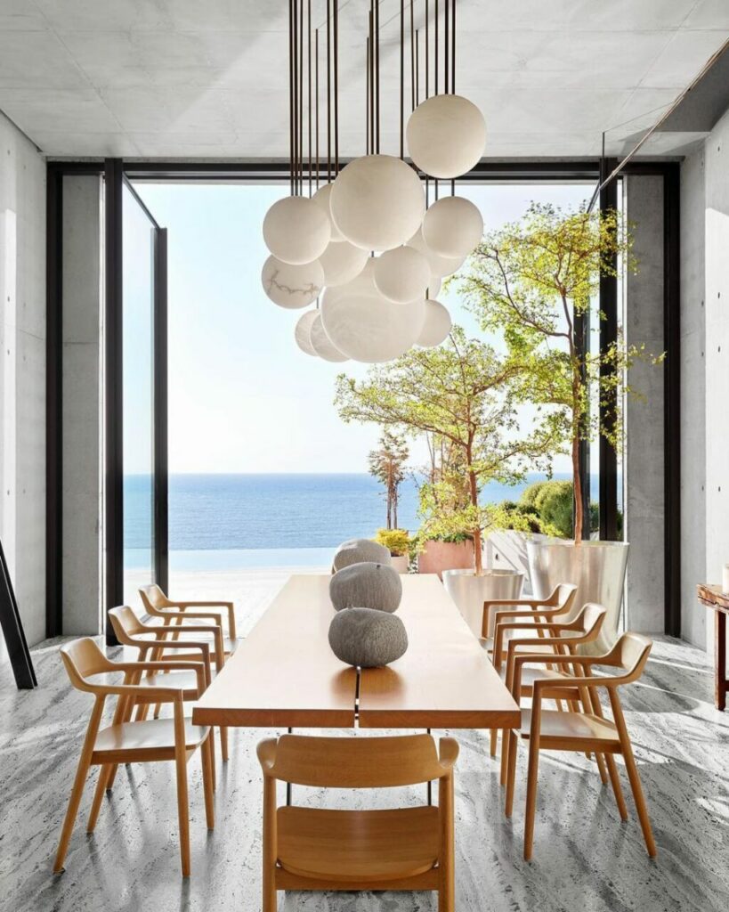 Pranzo outdoor: 5 idee per allestire un impeccabile tavolo all’aperto