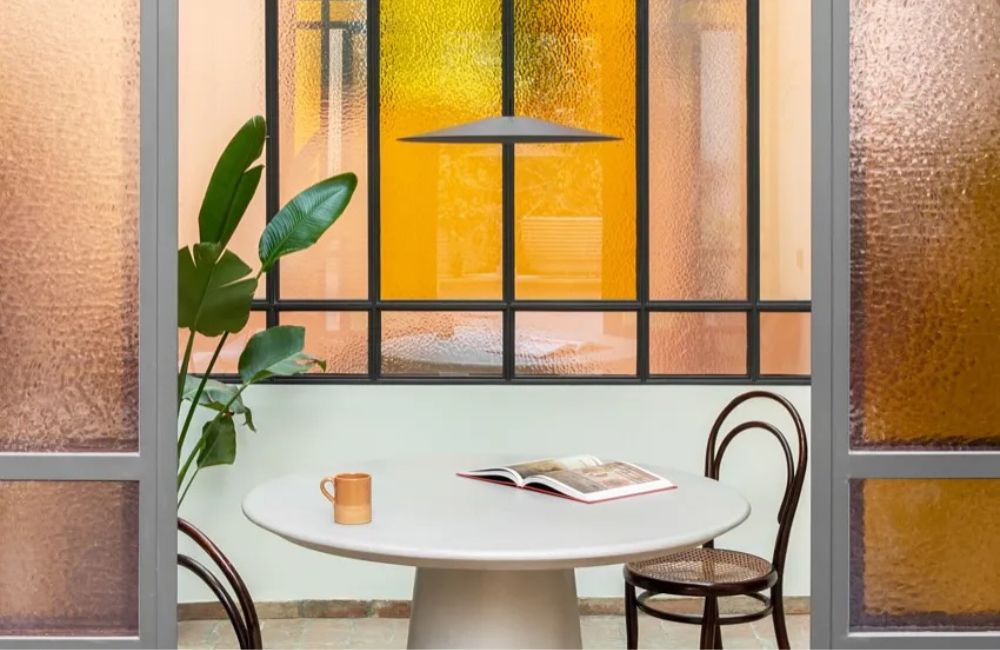 vetrate colorate ristrutturate con tecniche moderne