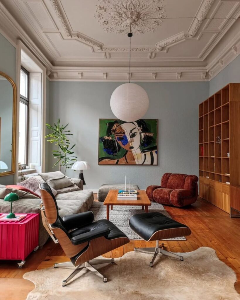 Una fenomenale casa d’epoca, tra pezzi moderni, anni Settanta e Mid-Century