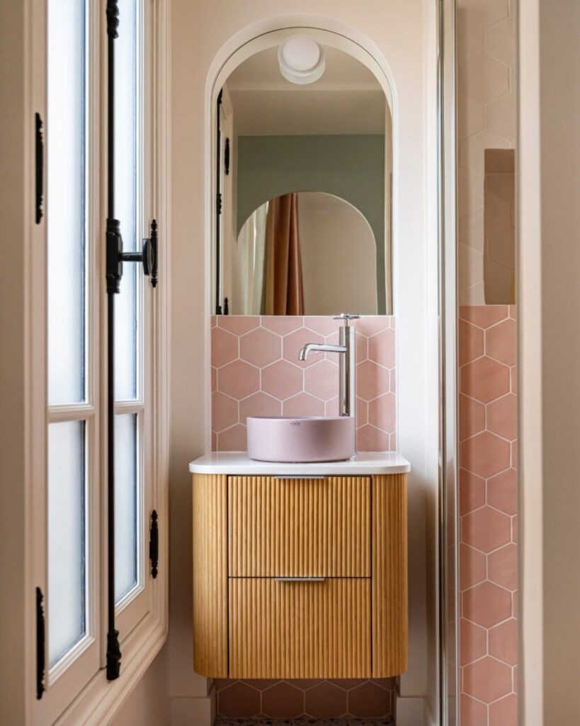 Mini lavandini e lavamani: 5 soluzioni salvaspazio per un bagno favoloso