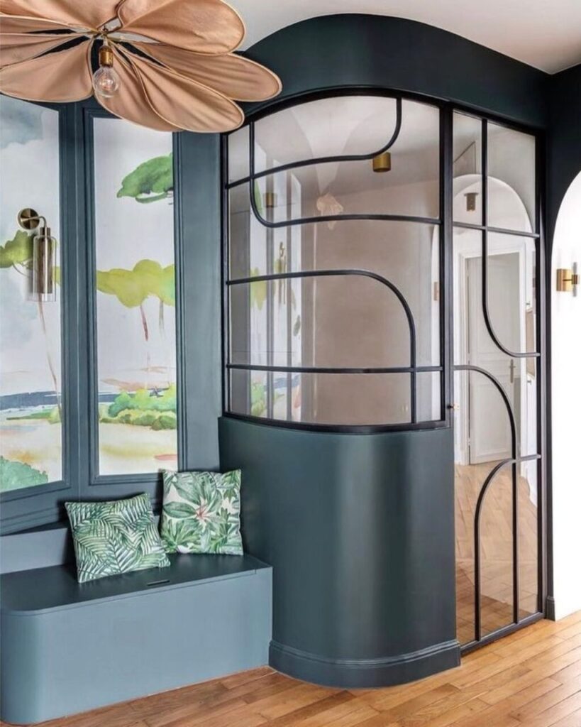 Una spettacolare stanza di vetro: 5 idee per creare spazio e regalare luce