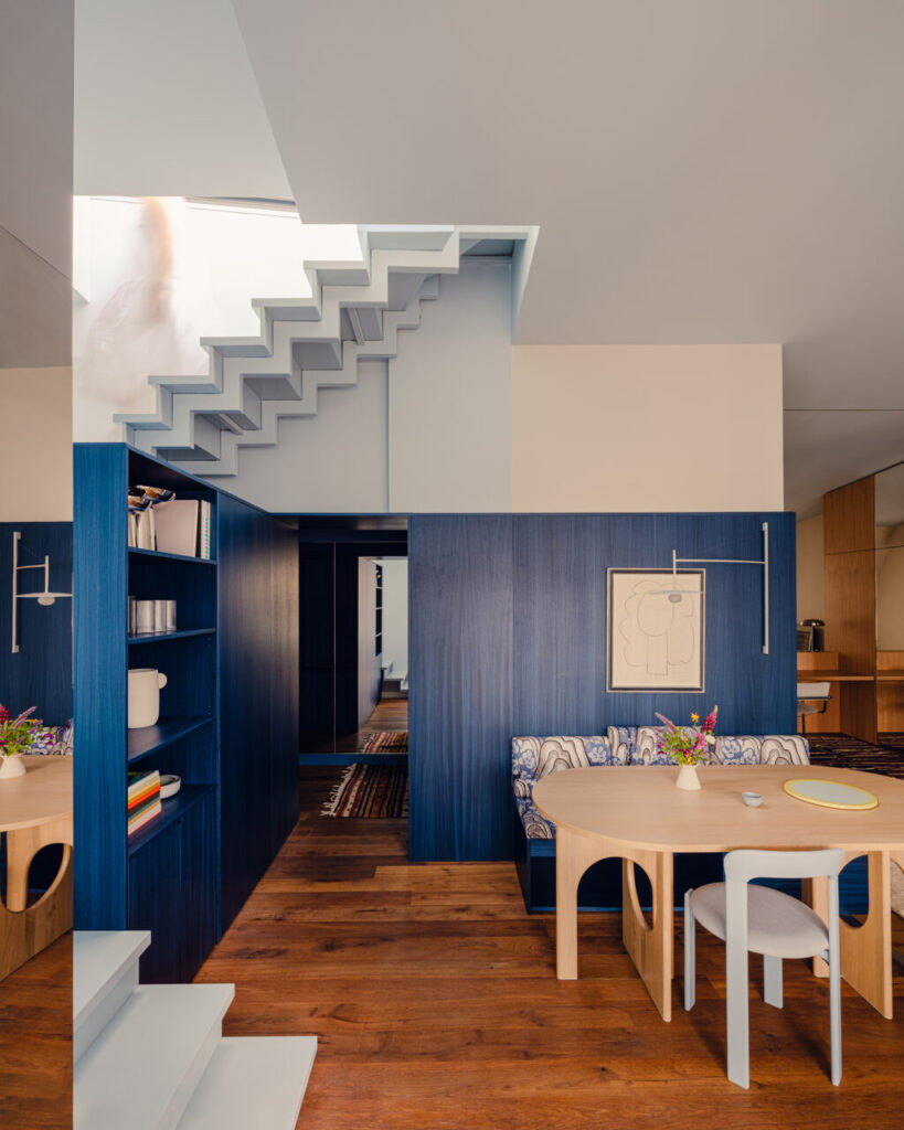 Appartamento a Berlino: la zona pranzo diventa il cuore della casa